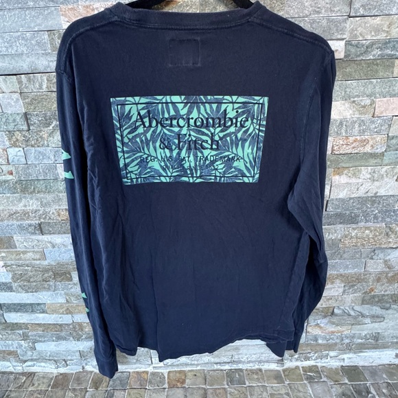 Abercrombie & Fitch Men's Black Shirt - Picture 2 of 4